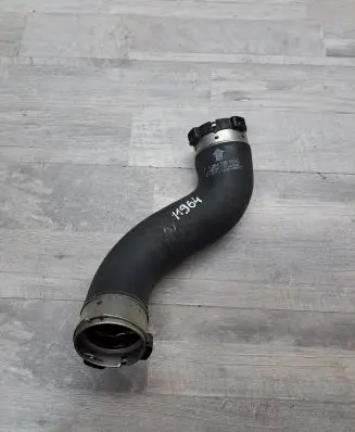 Mercedes-Benz E W212 Intercooler hose/pipe A2045281682