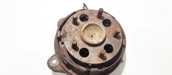 Toyota Avensis Verso Rear wheel hub
