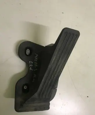 Mazda 3 II Accelerator throttle pedal GHP941600C