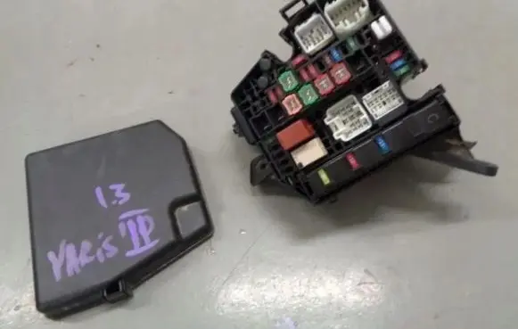 Toyota Yaris Fuse box set