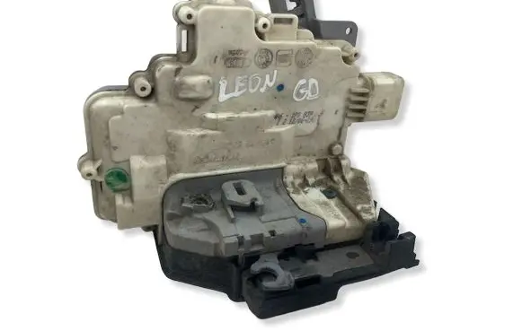 Seat Leon (1P) Rear door lock 1P0839016