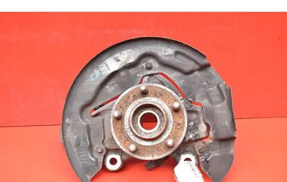 Front wheel hub spindle knuckle