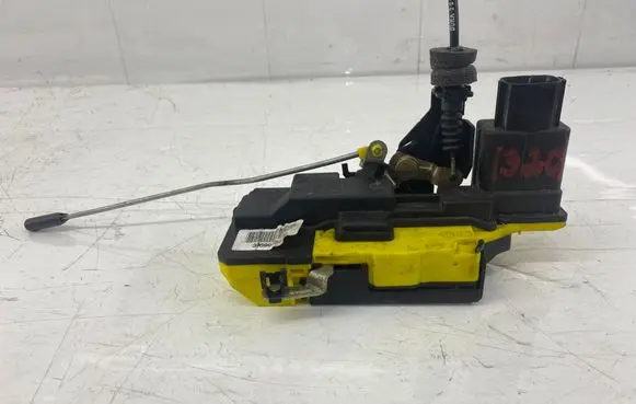 Volvo XC90 Rear door lock 30699756
