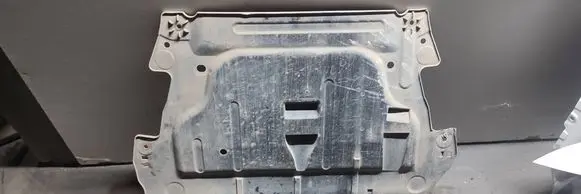 Engine splash shield/under tray