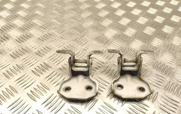 Subaru Legacy Front door hinge set 