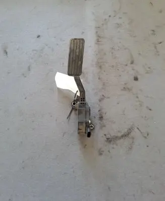 Subaru Legacy Accelerator throttle pedal 36010AG140 1988007120
