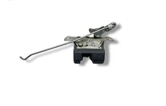 Opel Astra G Tailgate/trunk/boot lock/catch/latch 90563999