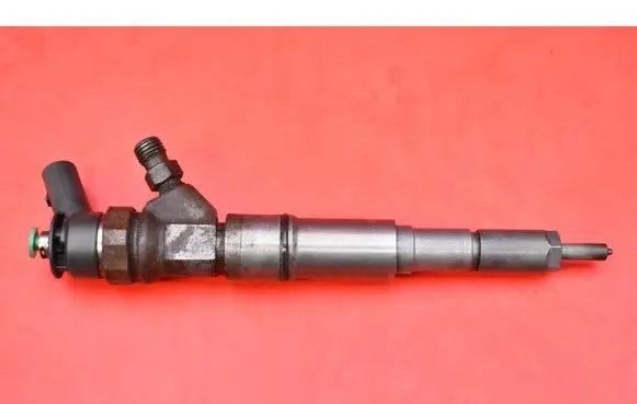 Fuel injector