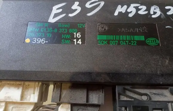 BMW 5 E39 Comfort/convenience module 61358373809 5DK00704722