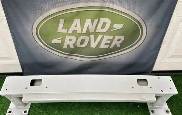Land Rover Defender Front bumper cross member L8B210005