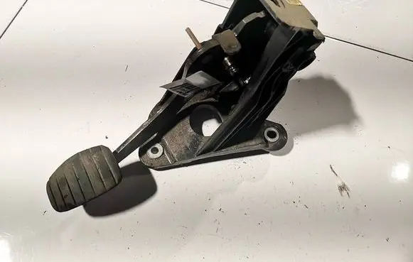 Renault Laguna III Brake pedal 