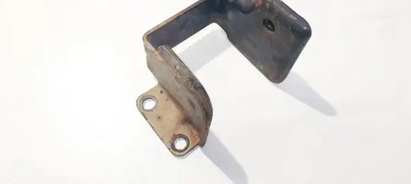 Hyundai Sonata Engine mounting bracket