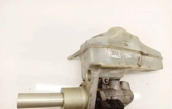 Volkswagen PASSAT B6 Master brake cylinder 3C2611301