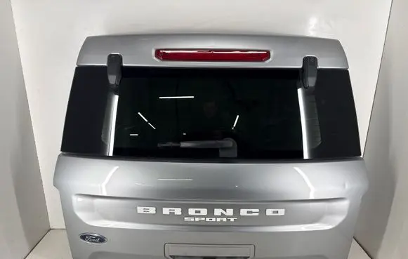 Ford Bronco Tailgate/trunk/boot lid M1PZ78422A12D M1PZ78422A12B