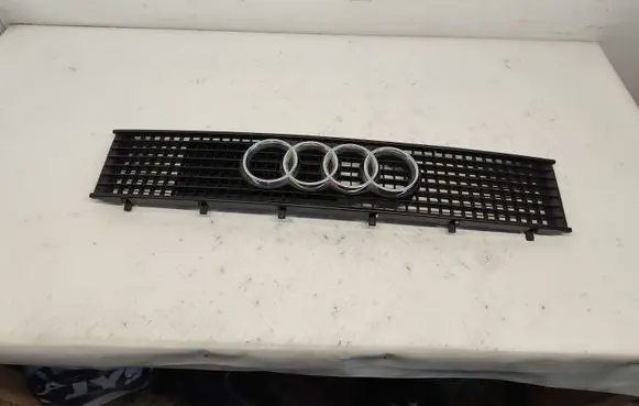 Audi 80 90 B3 Front grill 893805584
