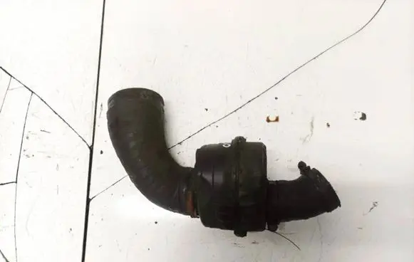 Volvo XC70 Intercooler hose/pipe 31274411