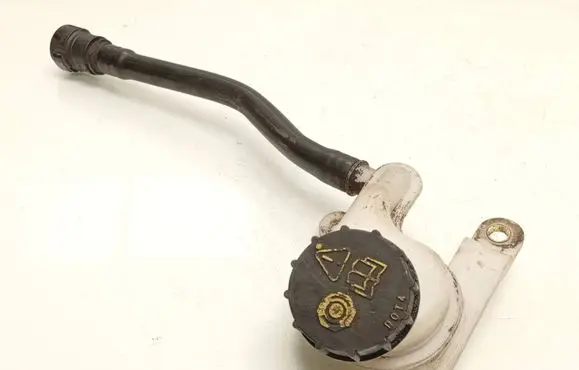 Ford Fiesta Brake fluid reservoir 8V512K478A