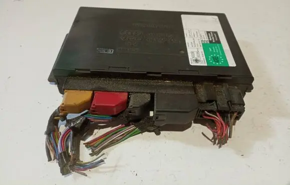 Audi A6 S6 C5 4B Engine control unit/module 4B0962258A 410215006001