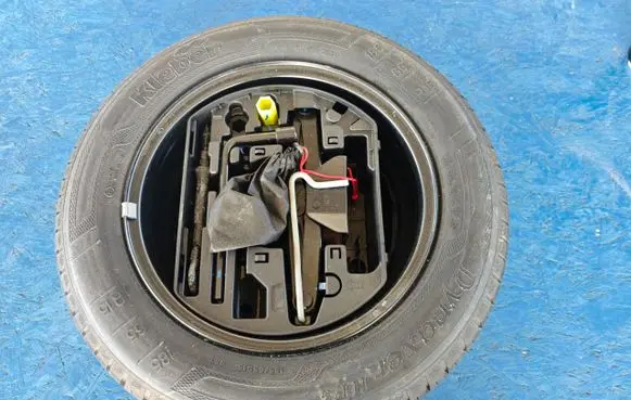 Peugeot 208 I R12 spare wheel 167171818181881