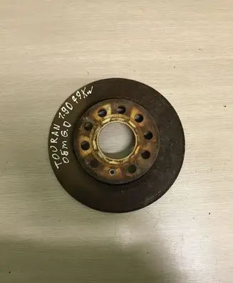 Volkswagen Touran I Rear brake disc