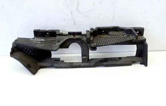 Renault Clio V Intercooler air guide/duct channel 628106739R