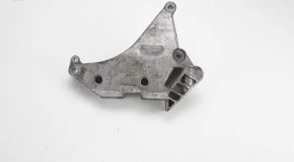 Volkswagen Golf VI Engine mounting bracket 03L199207