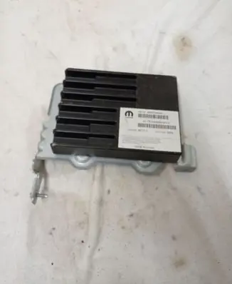 Chrysler Pacifica Sound amplifier 68207345AE