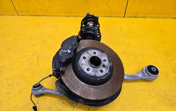 BMW 3 G20 G21 Front wheel hub spindle knuckle 22330890 6885840