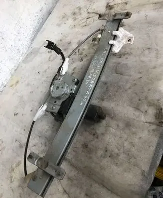 Hyundai Sonata Rear door window regulator with motor 98810