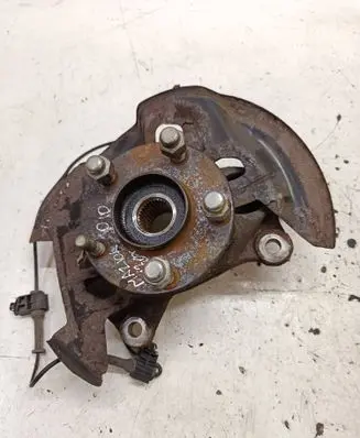 Front wheel hub