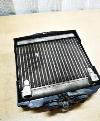 Engine oil radiator