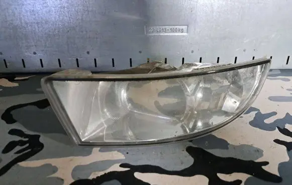 Skoda Octavia Mk2 (1Z) Front fog light