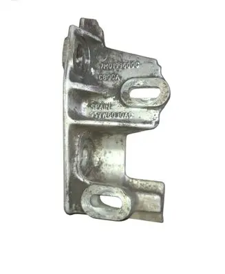 Engine mounting bracket