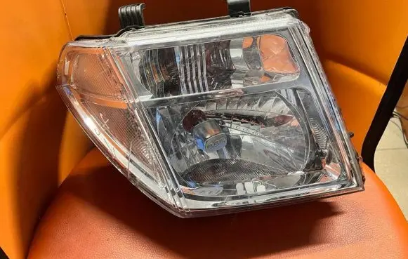 Nissan Pathfinder R51 Headlight/headlamp