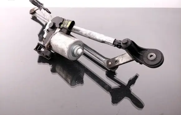 Front wiper linkage and motor