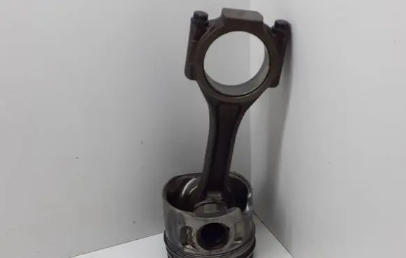 Piston