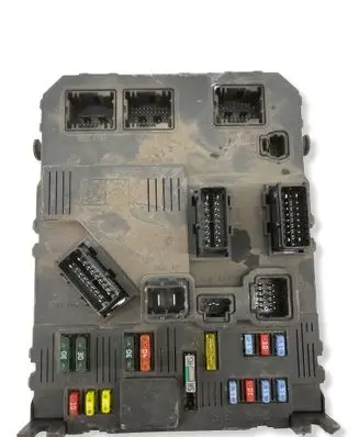 Mitsubishi Outlander Fuse module BSIE0200 9657995780 S118085220F