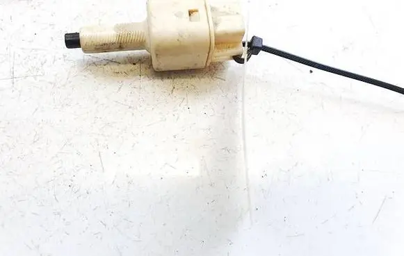 Toyota Avensis T250 Brake pedal sensor switch 9008088002 90080-88002