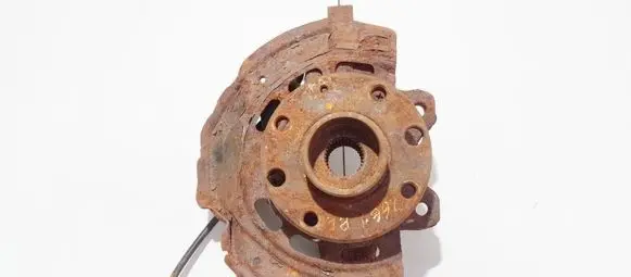 Opel Vectra B Front wheel hub
