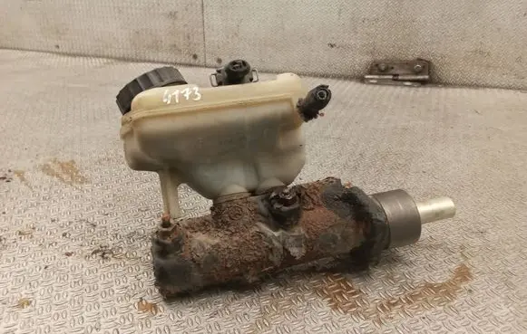 Mercedes-Benz Vito Viano W638 Master brake cylinder