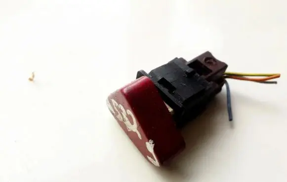 Peugeot 607 Hazard light switch 96296484 231279