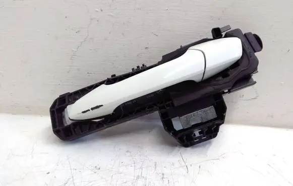 Mercedes-Benz GLA W156 Rear door exterior handle A2047602134 A358601 05080701