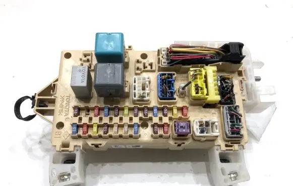 Toyota Corolla E120 E130 Other control units/modules 89221-0F010