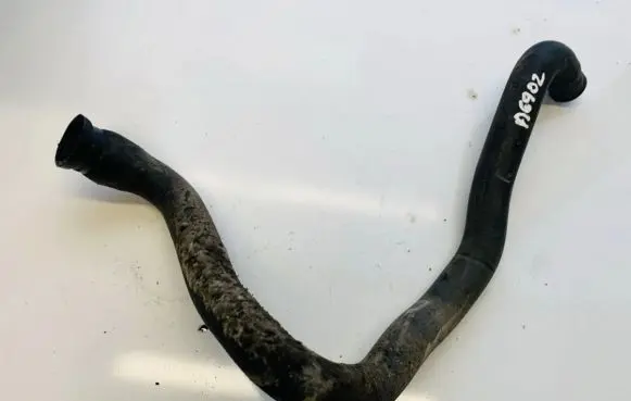 Audi A4 S4 B5 8D Engine coolant pipe/hose