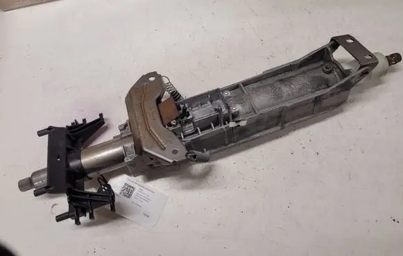 BMW 1 F20 F21 Steering wheel axle 13040300121 743036