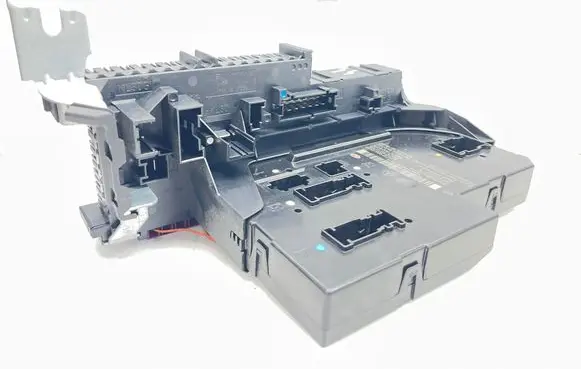 Mercedes-Benz E W212 SAM control unit 2129012304 2129028502