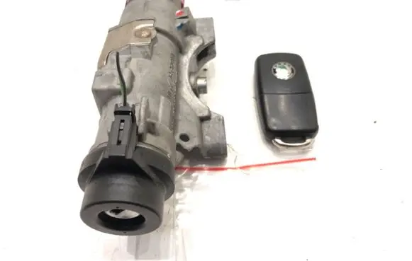 Skoda Superb B5 (3U) Ignition lock 4B0905851P