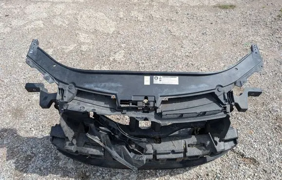 Volkswagen PASSAT B6 Radiator support slam panel
