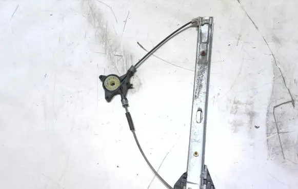 Mazda 6 Front window lifting mechanism without motor