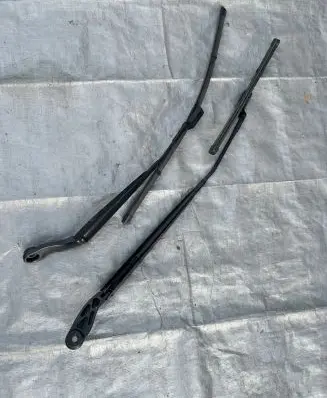 Fiat 500E Windshield/front glass wiper blade 